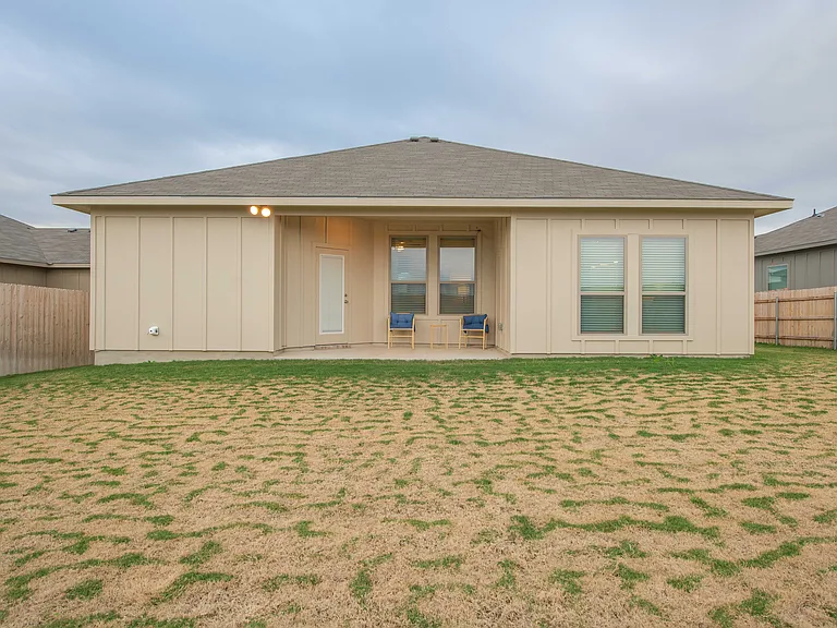 2839 Fox River Dr — Photo 20