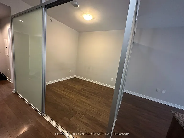 426 University Ave #1606 — Photo 15