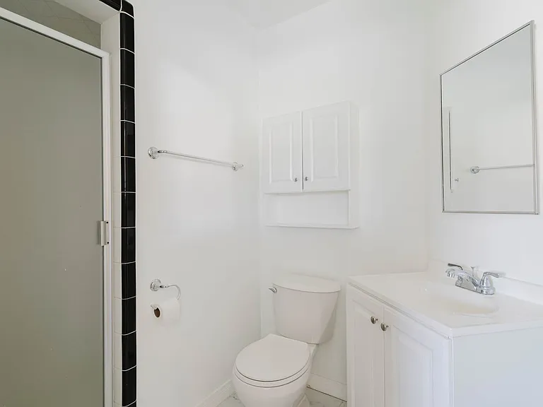 10826 Blucher Ave — Photo 21