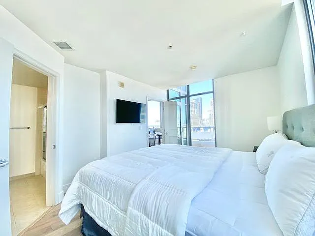 253 10th Ave #1302 — Photo 15