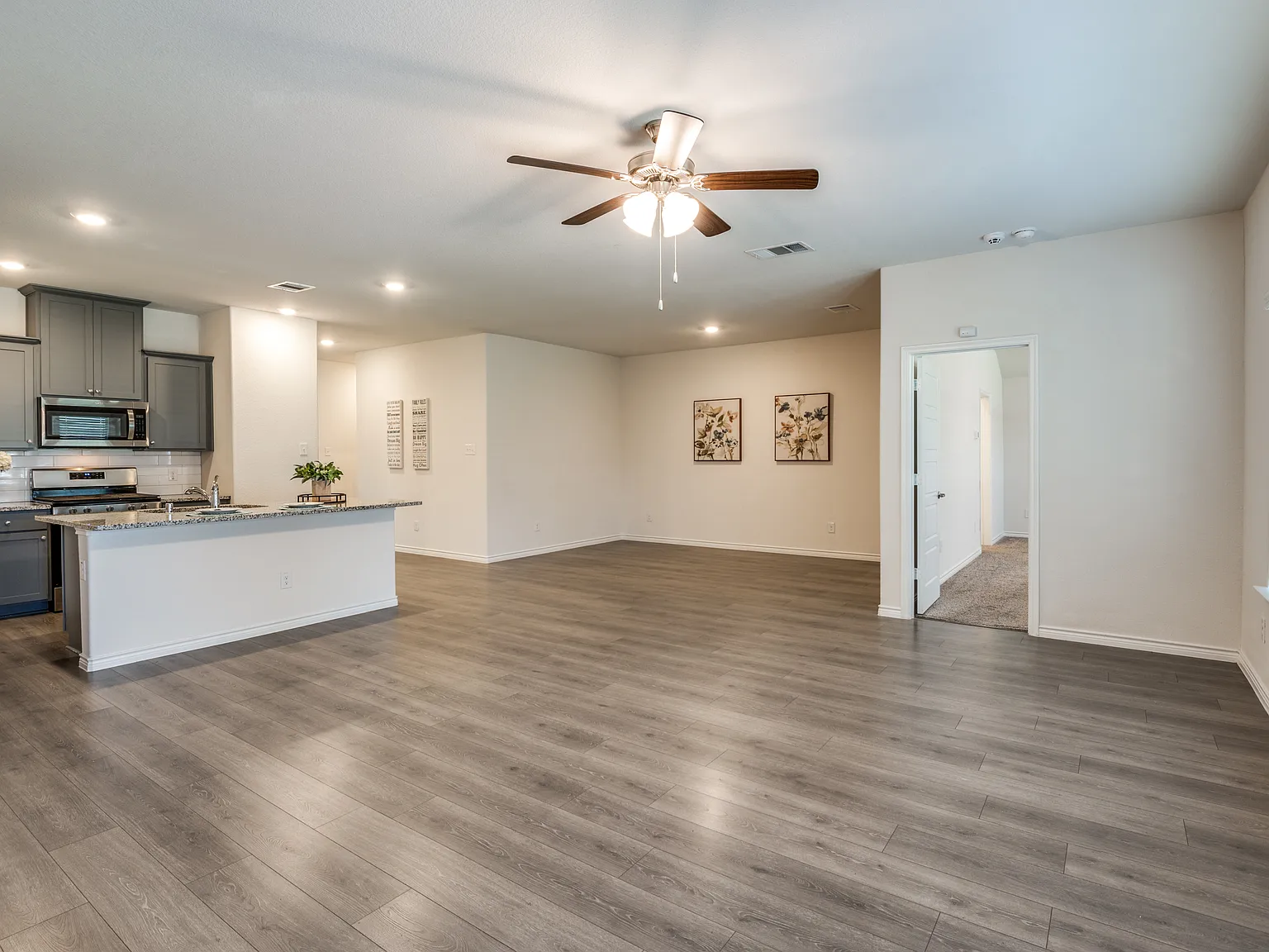4 bed, 1855 sqft, $2,350 — Photo 1