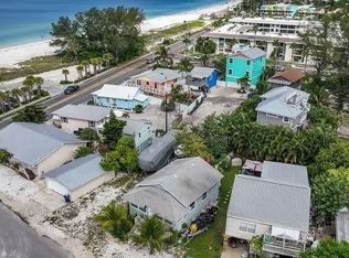 207 Church Ave, Bradenton Beach, FL 34217