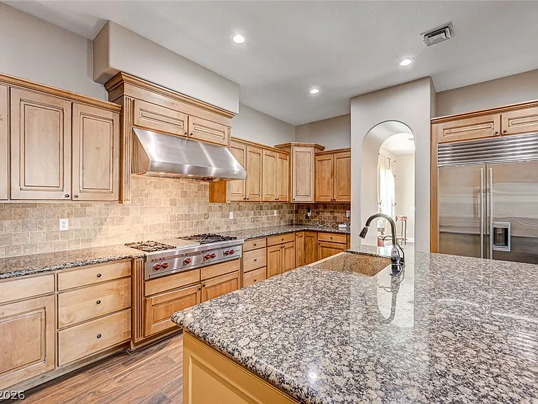 8490 Via De Bellasidra Ct — Photo 24