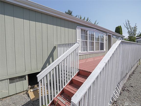 2nd image of 1511 83rd Ave SE