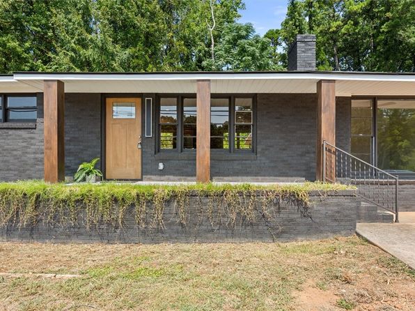 813 Old Stone Church Rd, Clemson, SC 29631