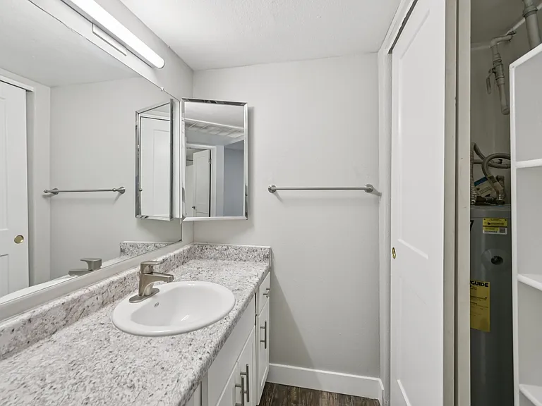 Stillwater Apartments — Photo 31
