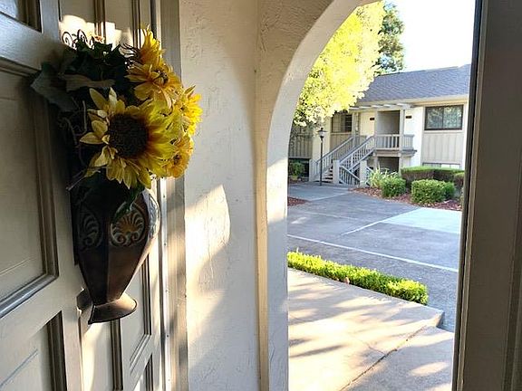 3rd image of 5549 Cribari Cir