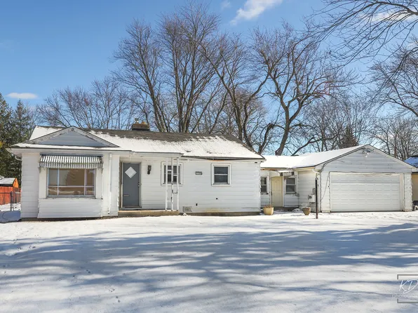 1361 N Randall Rd, Aurora, IL 60506
