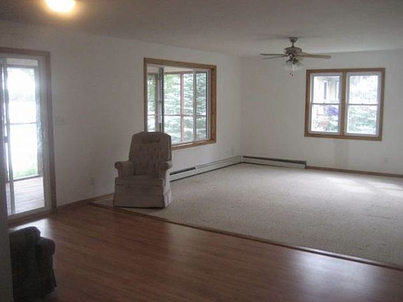 4th image of 17842 Raymond Ave