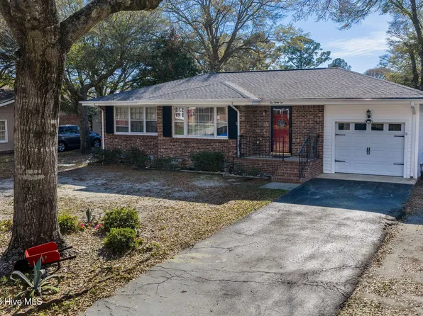 1032 High Point Avenue SW, Calabash, NC 28467