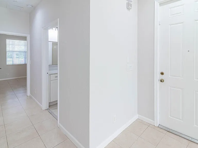 356 SE Bloxham Way — Photo 17