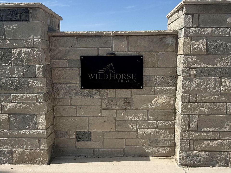 2nd image of 103 Arrowhead Dr