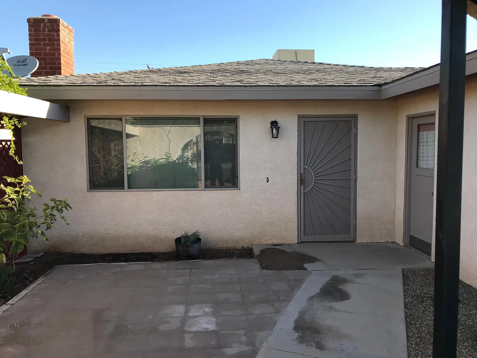 3 bed, 1192 sqft, $1,700 — Photo 2