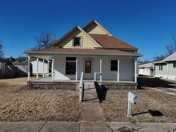 411 N 3rd Ave, Logan, IA 51546