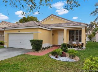 866 Briar Ridge Rd, Weston, FL 33327