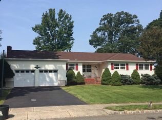 36 Donna Dr, Fairfield, NJ 07004