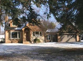 420 N Rosedale Dr, Brookfield, WI 53005