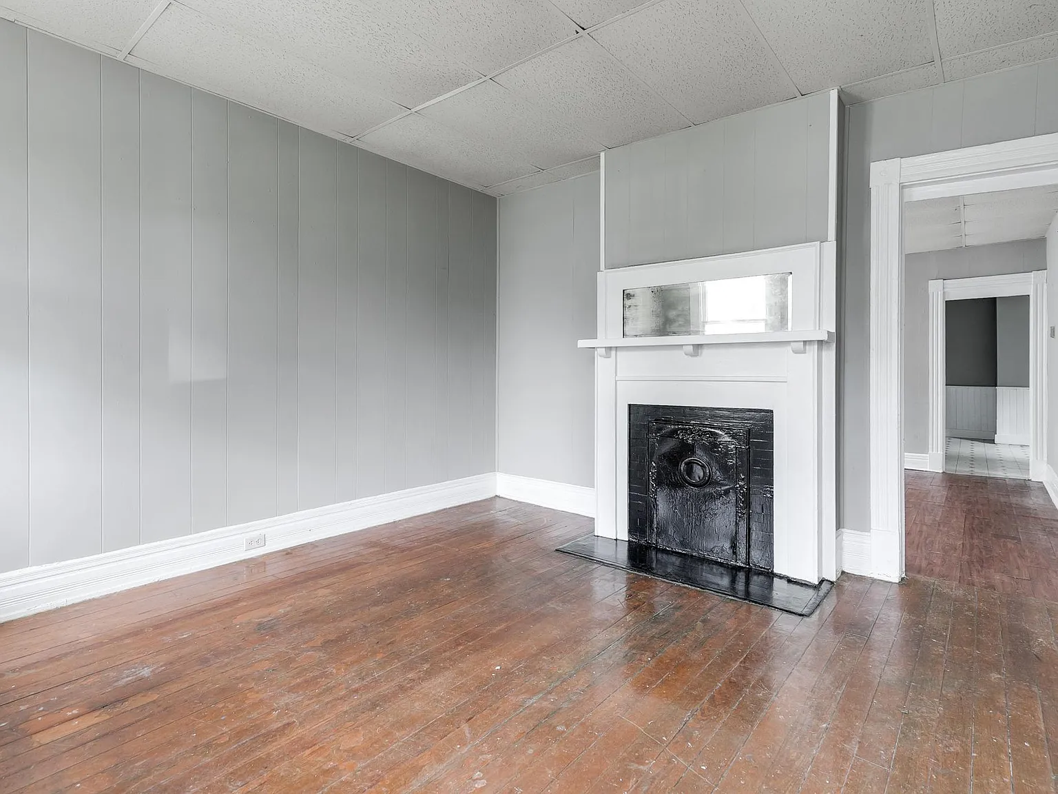 3 bed, 1.5 bath, 1706 sqft, $2,014 — Photo 3