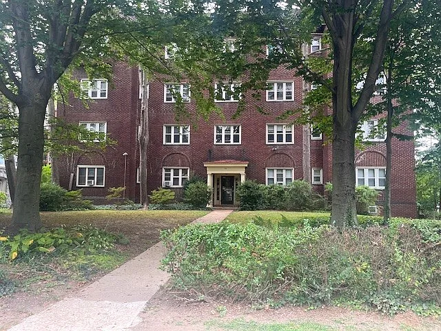 101 Carpenter Ln #2-W