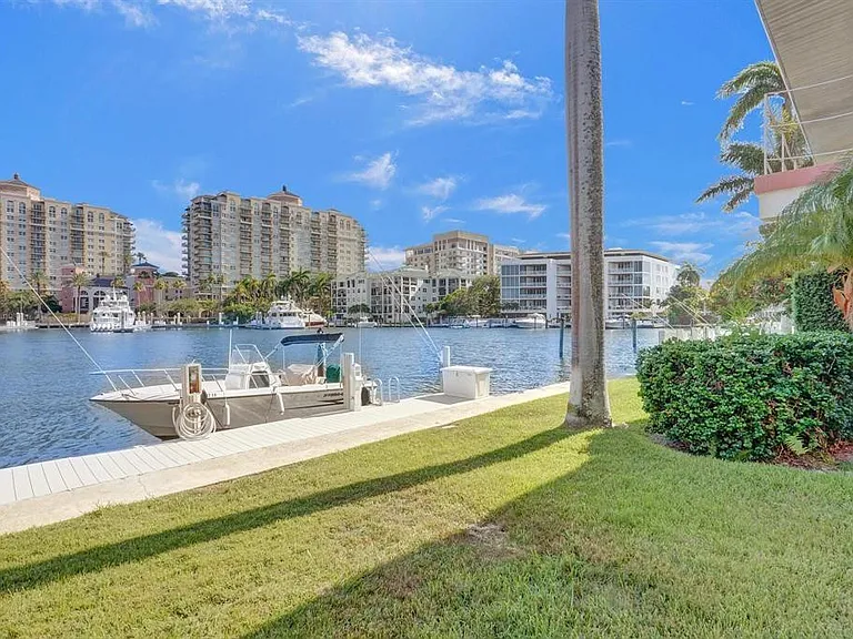 2760 Yacht Club Blvd #10C — Photo 27