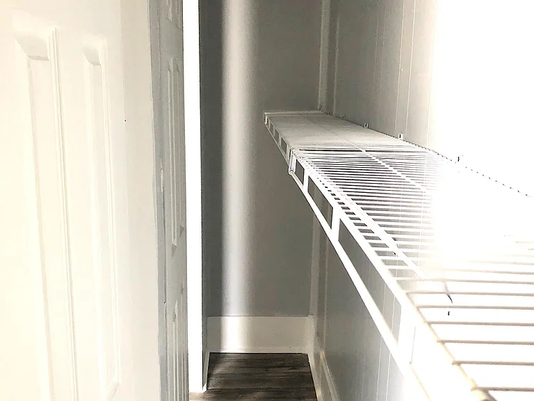 119 Henderson St — Photo 8