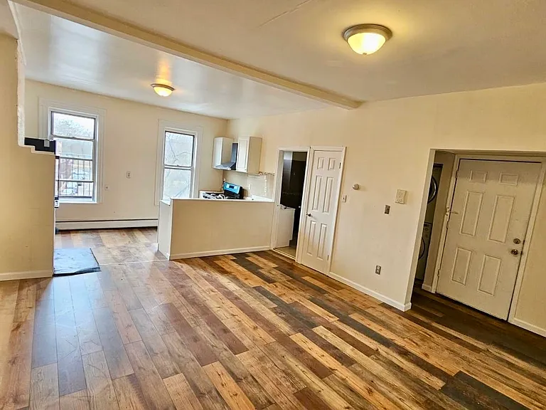 126 Monticello Ave #2 — Photo 6