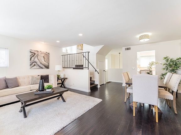 5th image of 534 Venice Way Unit 19