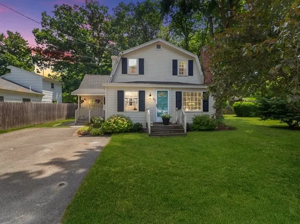 87 Cottage Dr, Holliston, MA 01746