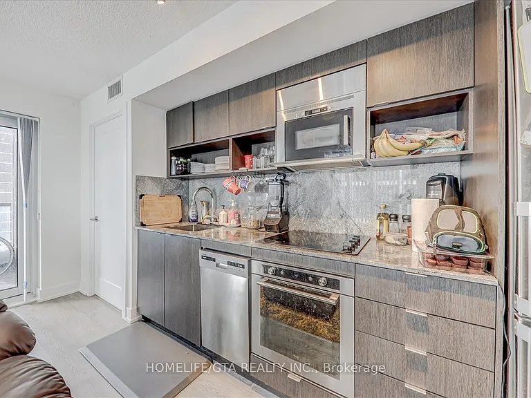 7 Mabelle Ave #2302 — Photo 13