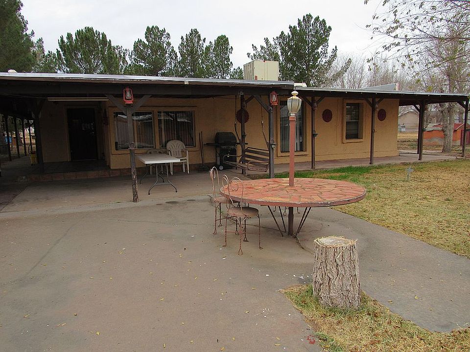 Patio area on north side