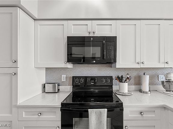 4th image of 13220 Whitehaven Ln APT 1406