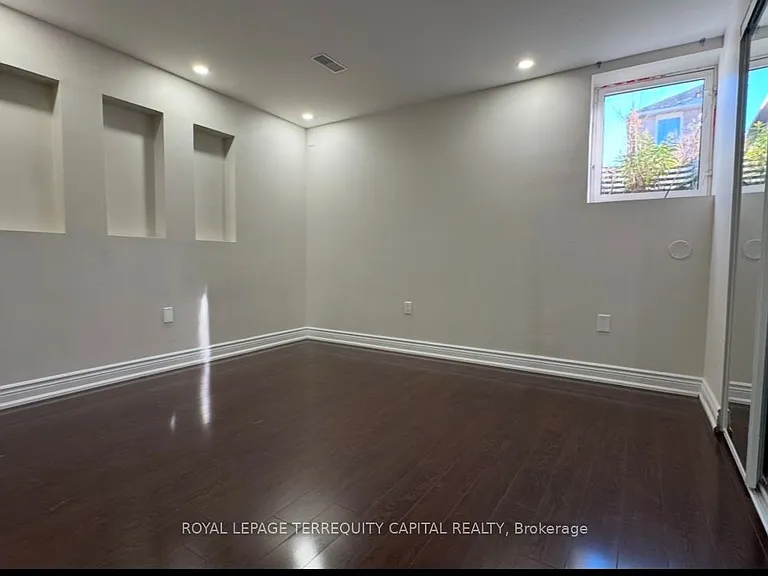 7427 Allspice Trl #LOWER — Photo 11