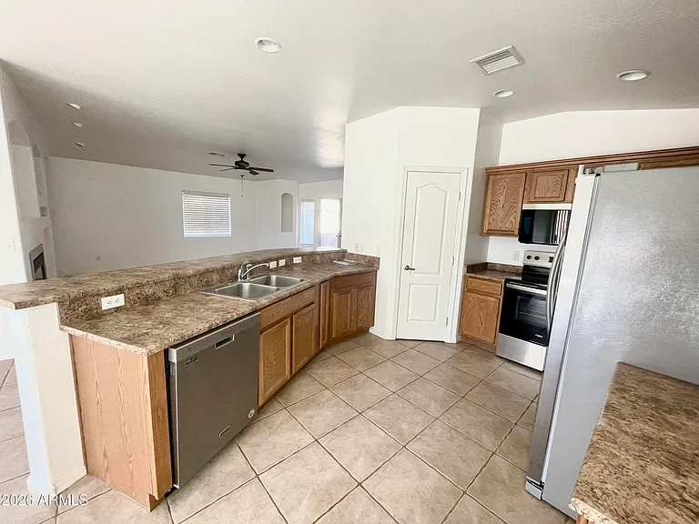 4981 E Catalina Ct — Photo 5