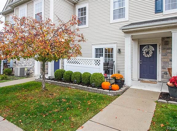 2nd image of 25843 Maritime Cir S