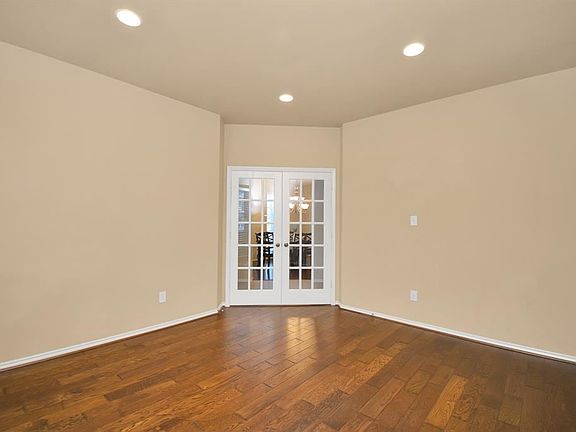 3rd image of 26542 Becker Pines Ln