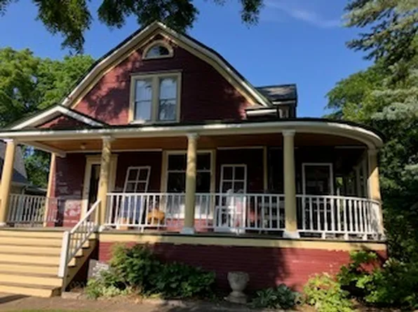 215 S Washington St, Wheaton, IL 60187