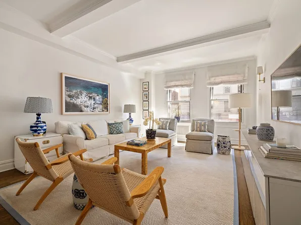 129 East 82nd Street image 1 of 12