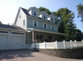 10 Oak Rd, Boston, MA 02132