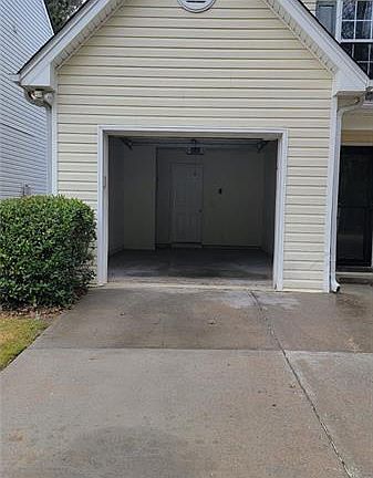 3rd image of 354 Clearsprings Dr