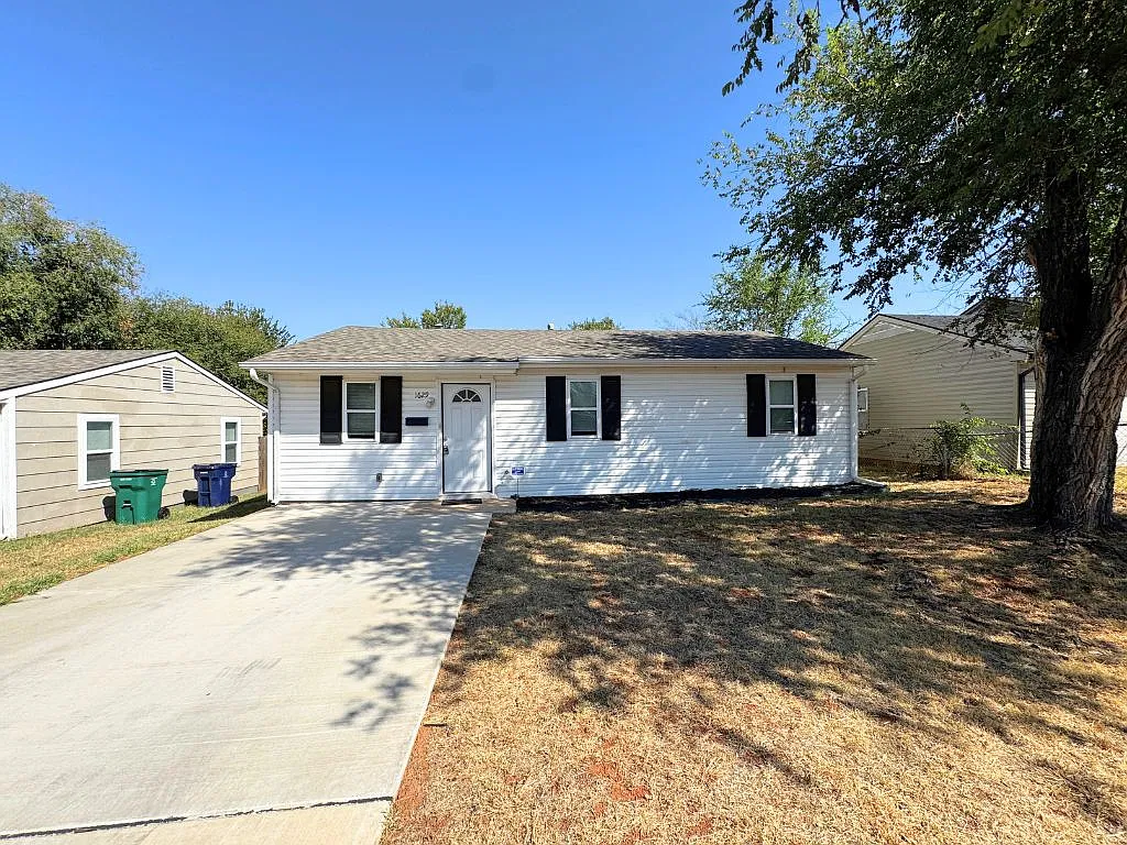 1629 East Hill St. Oklahoma City OK 73111 — Photo 1