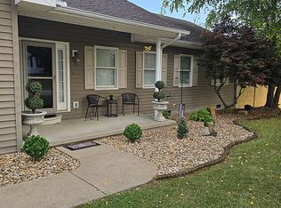 8026 Marshall Dr, Maysville, KY 41056