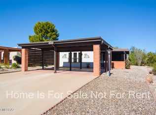 220 W Calle Del Chancero, Green Valley, AZ 85614