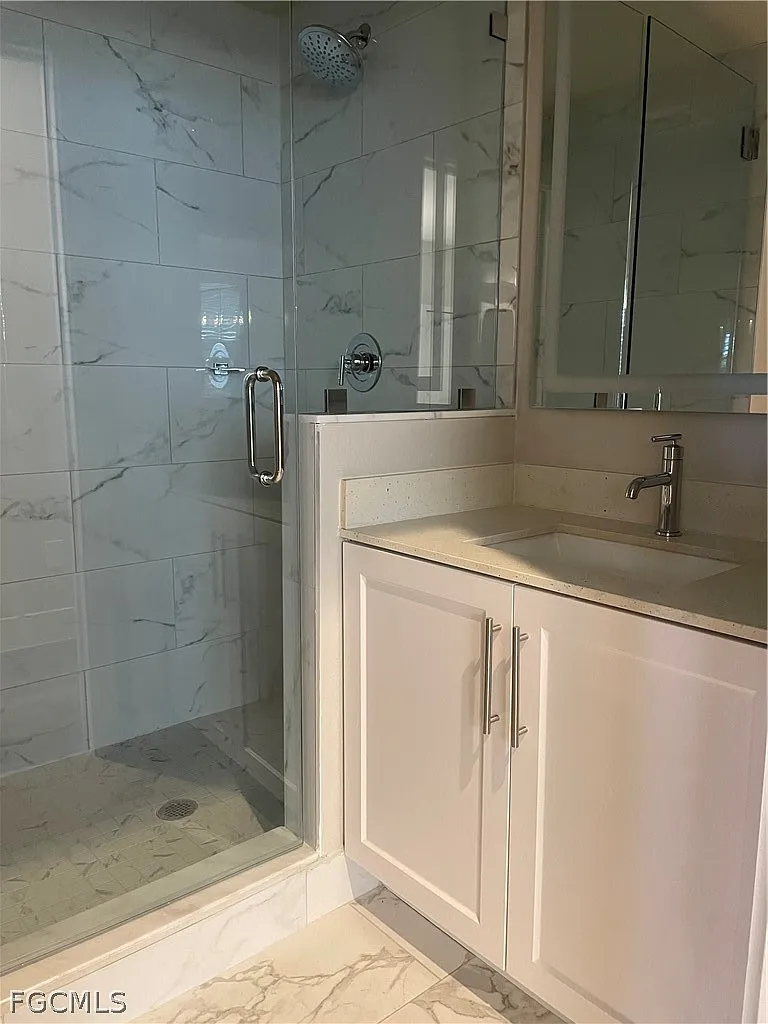 4 bed, 2.5 bath, 1828 sqft, $3,291 — Photo 3