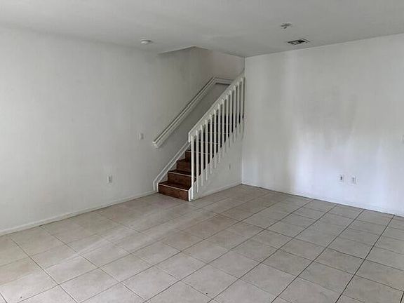 3rd image of 8330 SW 29th St #103