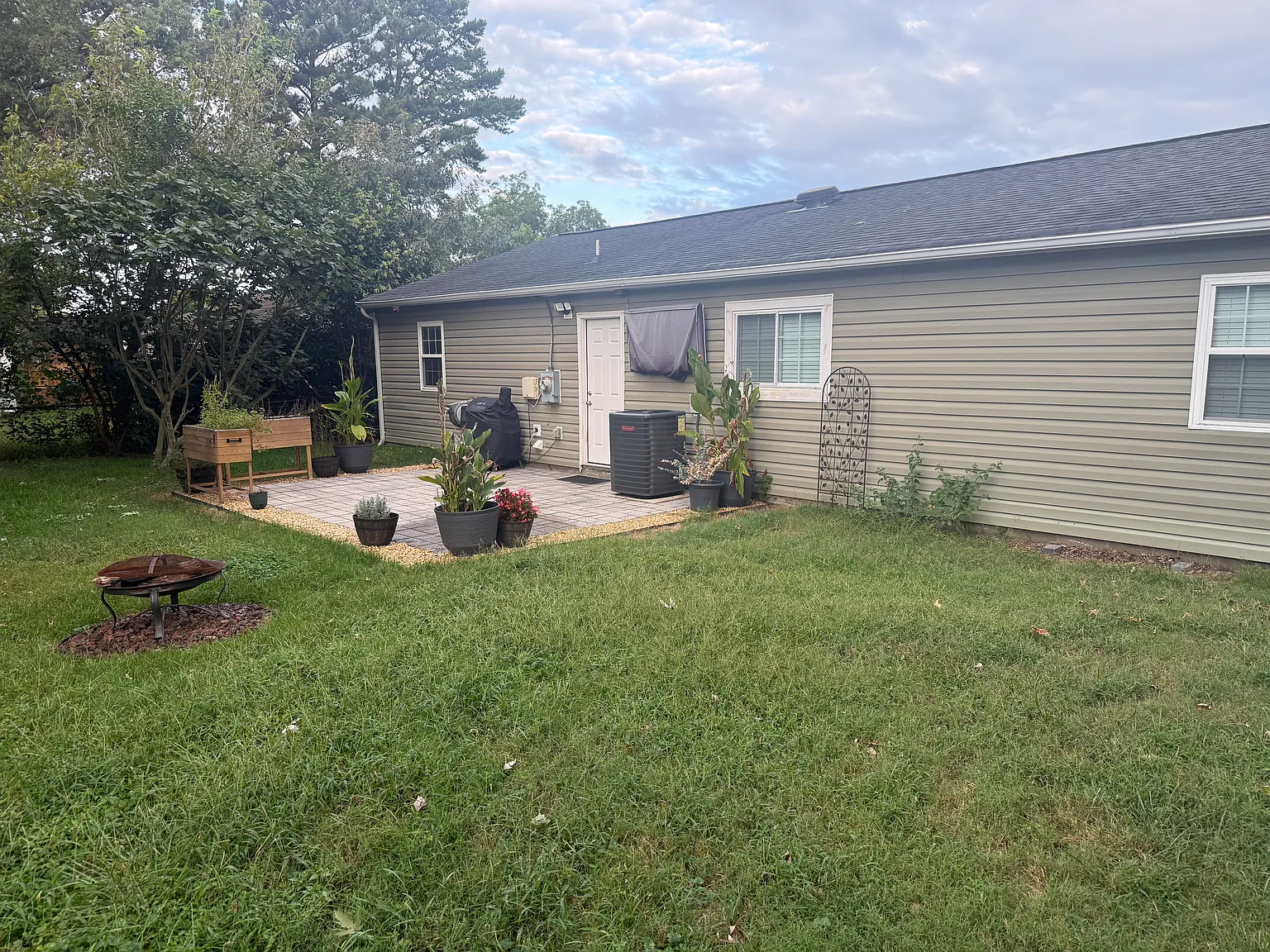 4 bed, 1333 sqft, $2,750 — Photo 3