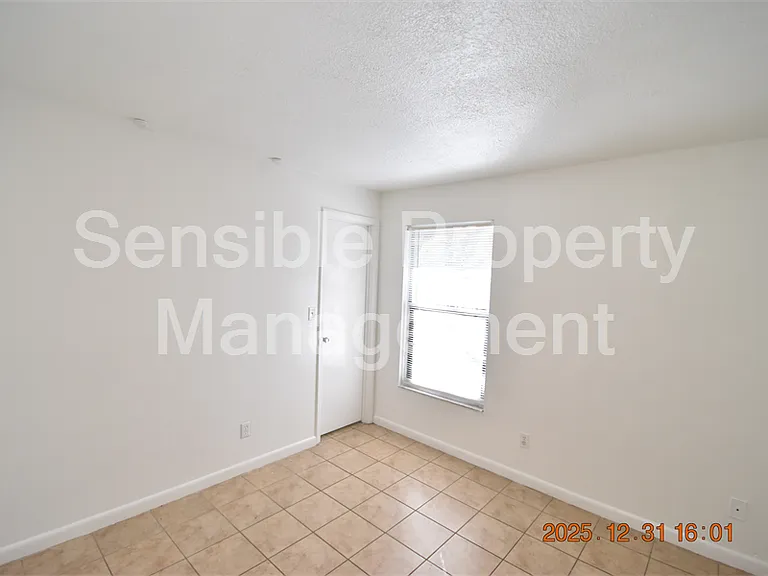 6618 N Church Ave #D — Photo 22
