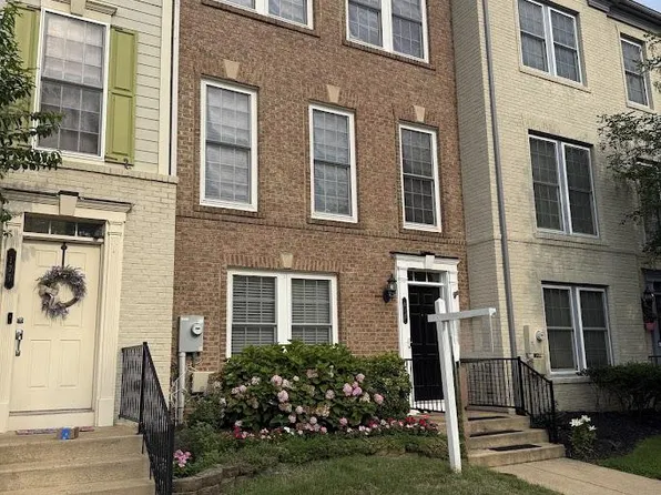 175 Great Laurel Sq SE, Leesburg, VA 20175