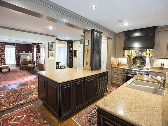 4th image of 318 Morningside Dr
