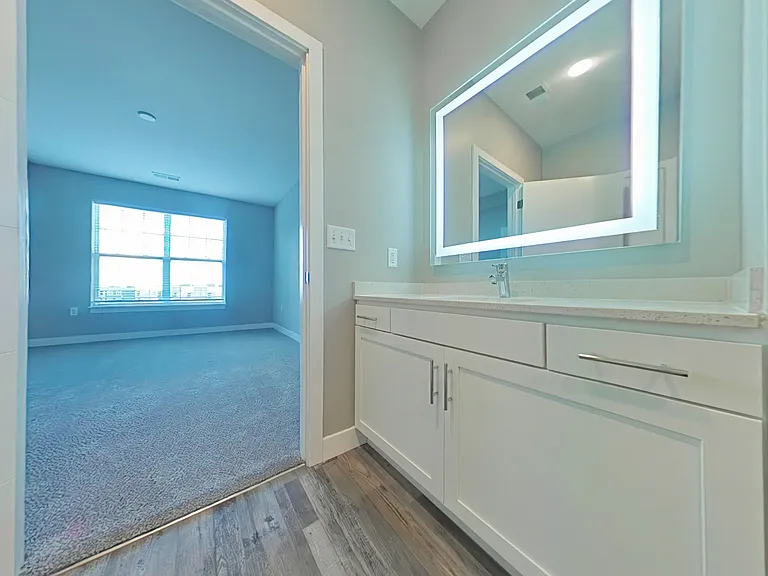 Allure Apartments — Photo 42