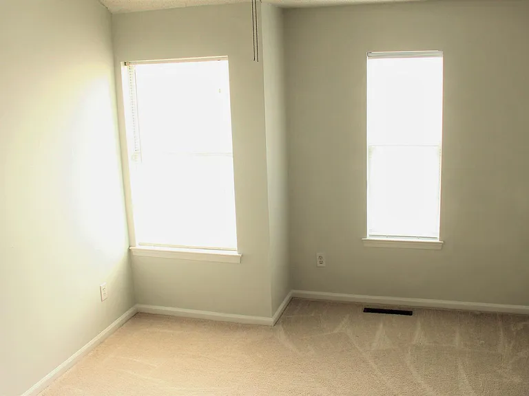 4924 Shallowford Cir — Photo 19